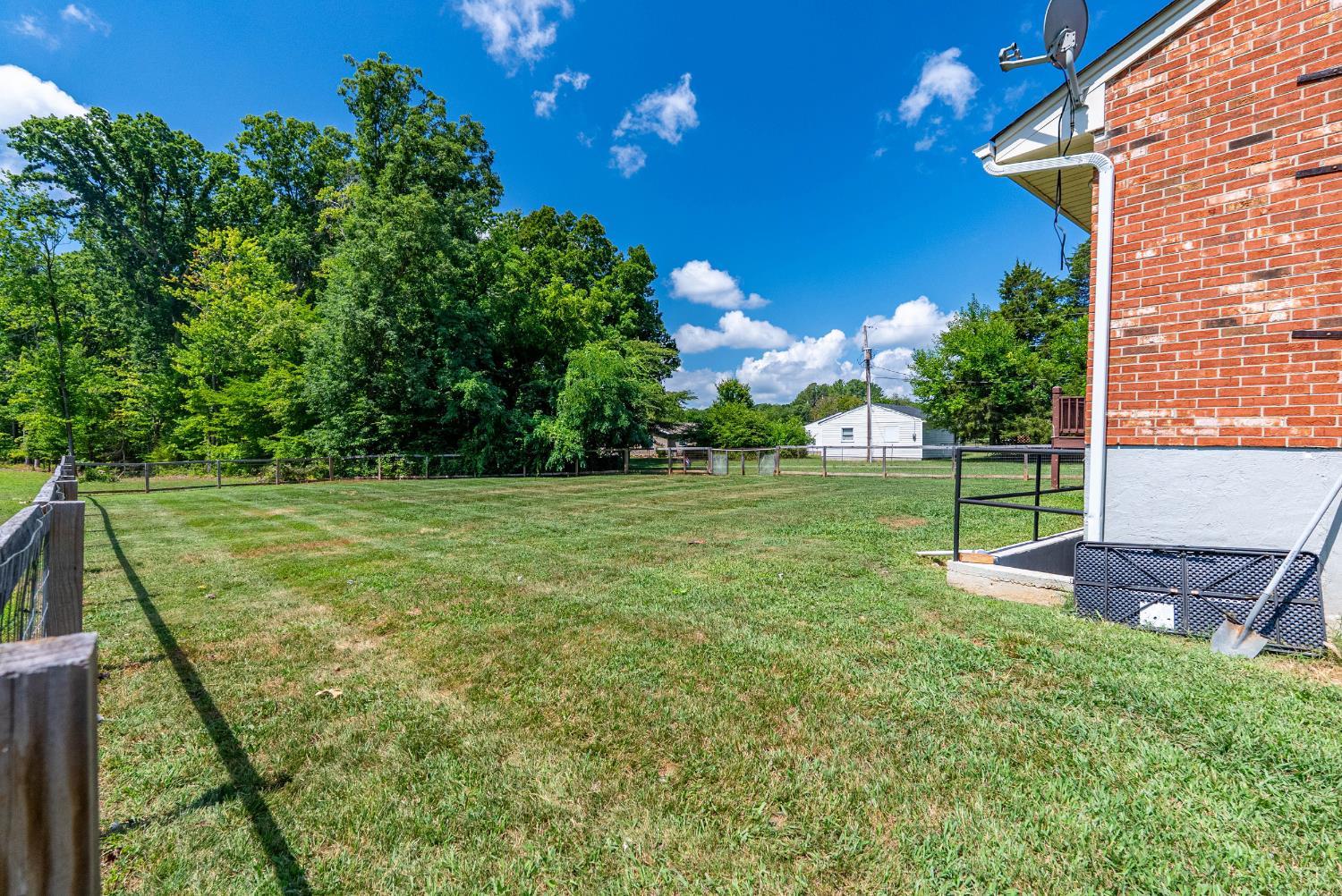 554 Dixie Airport Road Madison Heights, VA 24572 - Photo 28 of 36