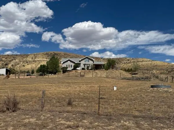 $560,000 | 14-16 East Us Highway, Clearmont, WY 82835