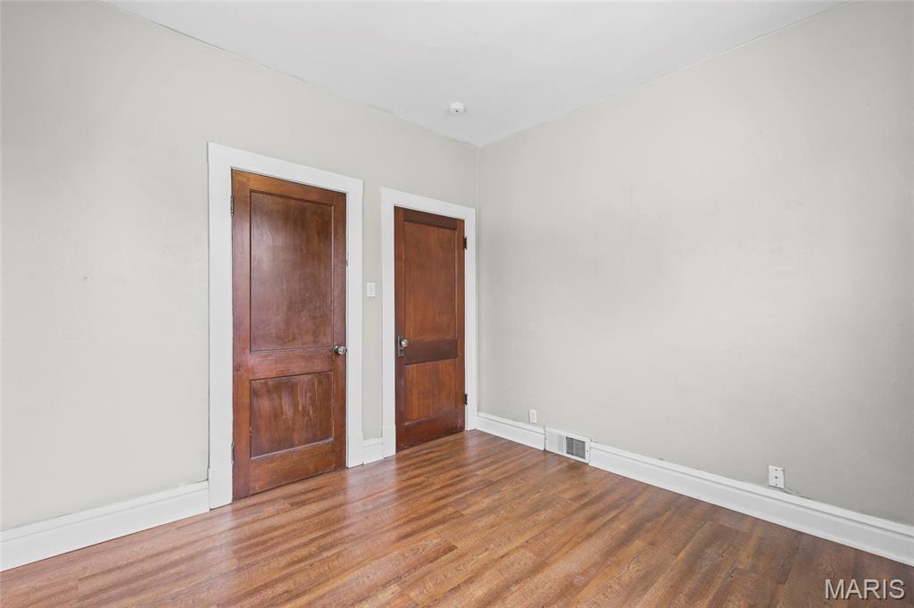 4005 Reavis Barracks Road St. Louis, MO 63125 - Photo 27 of 60