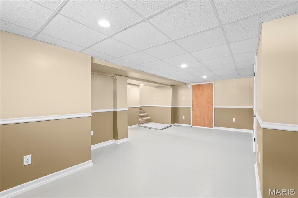 4005 Reavis Barracks Road St. Louis, MO 63125 - Photo 33 of 60