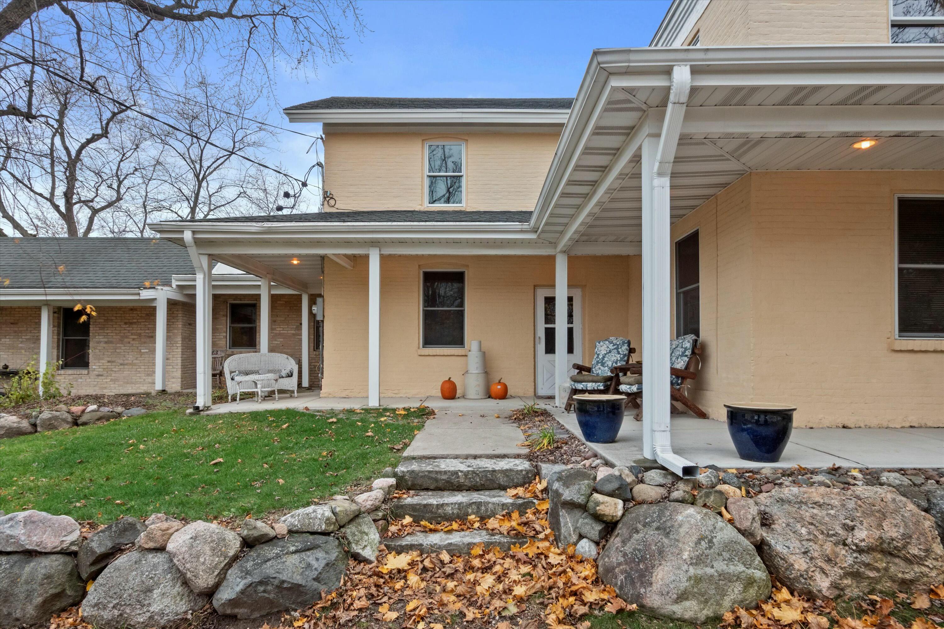 10651 South Nicholson Road Oak Creek, WI 53154 - Photo 1 of 1 tempImagerpNgHE