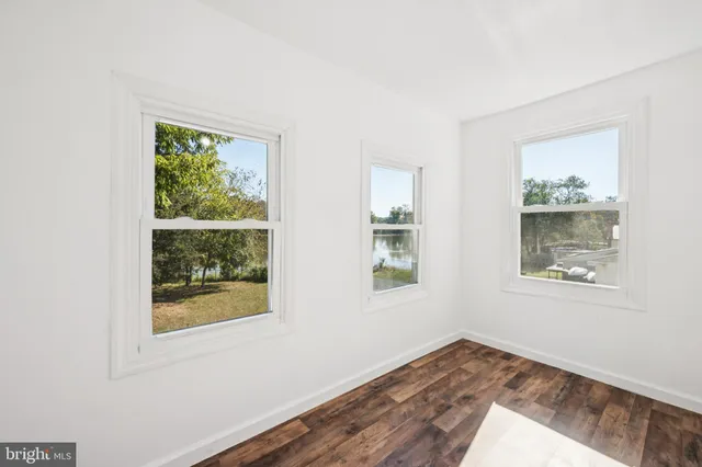 $329,900 | 315 South Main Street, Elmer, NJ 08318