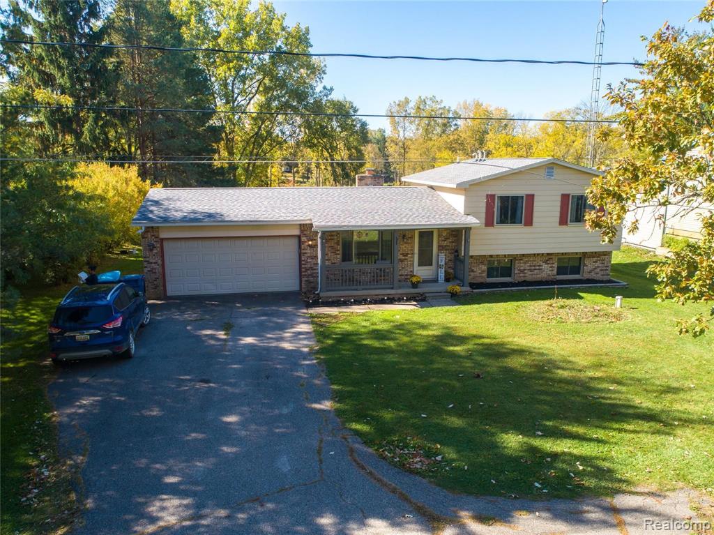 2013 North Long Lake Road Fenton, MI 48430 - Photo 6 of 25