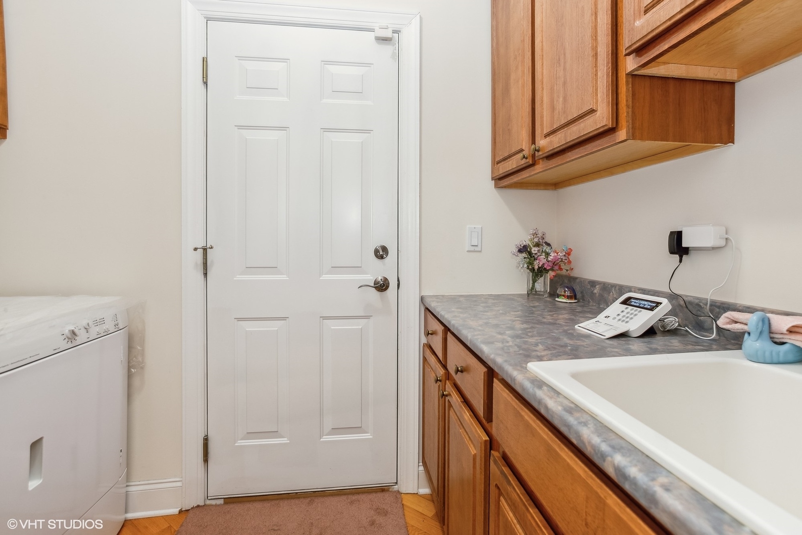 1034 East Woodrow Avenue Lombard, IL 60148 - Photo 29 of 36 a bathroom with a sink and a mirror