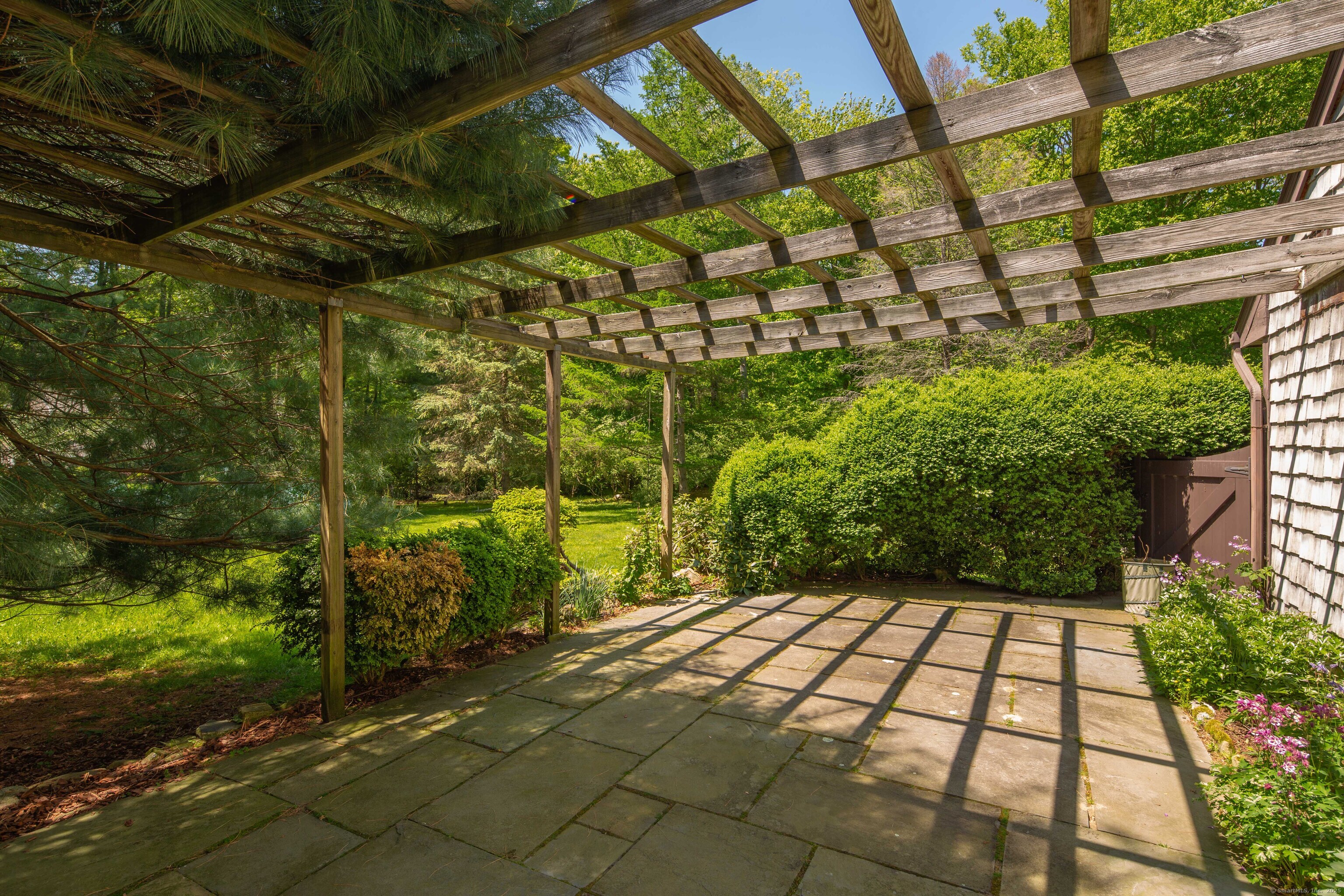 15 Tunxis Trail Redding, CT 06896 - Photo 26 of 27 a view of a backyard