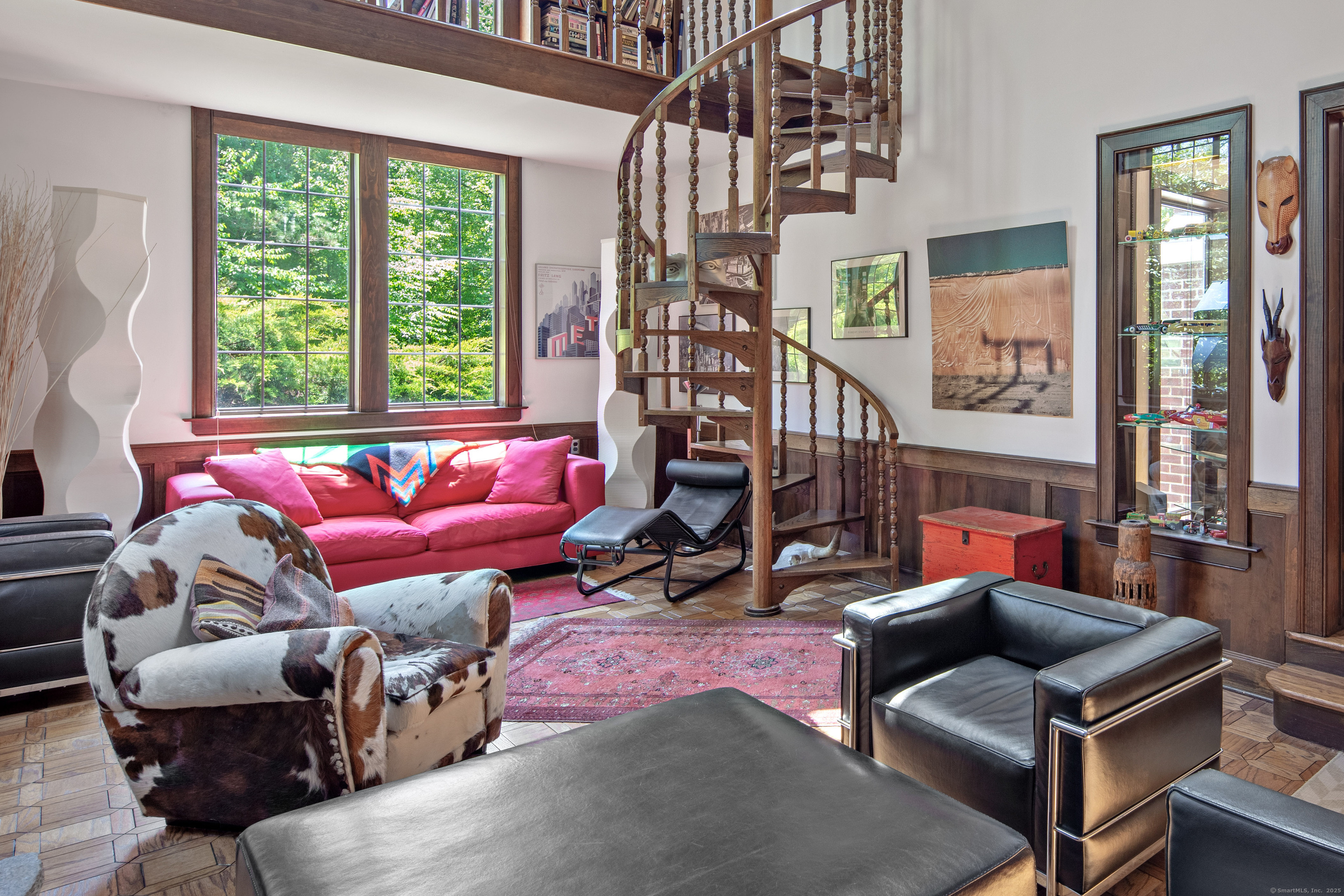 15 Tunxis Trail Redding, CT 06896 - Photo 7 of 27 a living room with furniture and a window