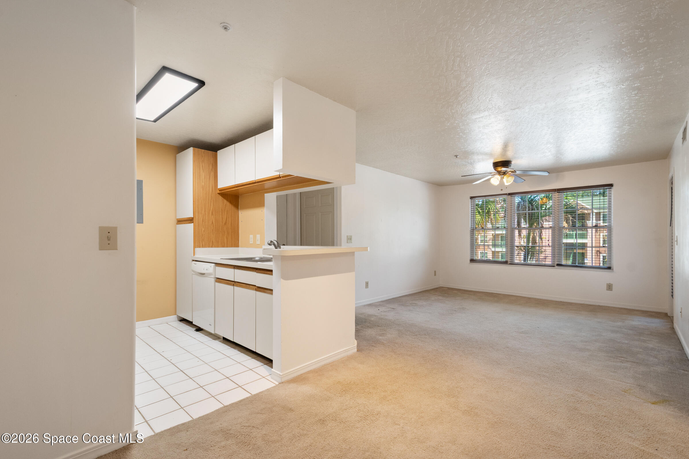 7667 North Wickham Road, Unit 813 Melbourne, FL 32940 - Photo 10 of 28 7667 N Wickham Road, Unit 813 - 25