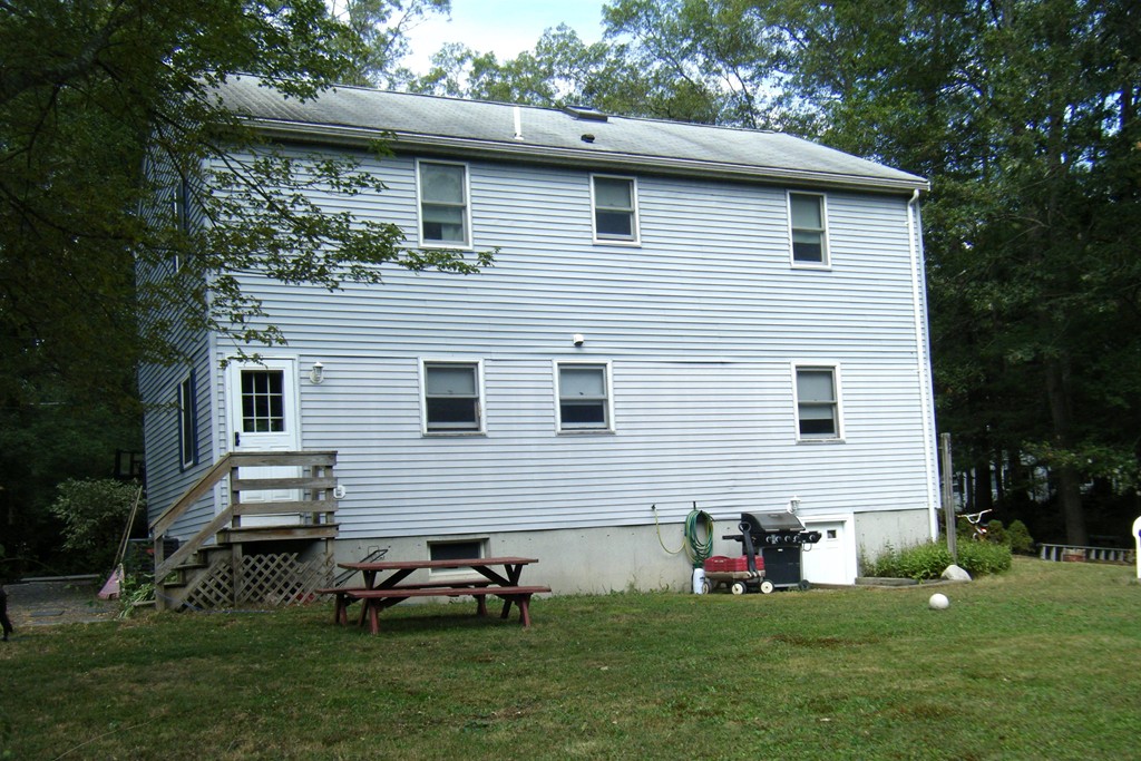 27 Thornton Road Mansfield, MA 02048 - Photo 17 of 20 Gallery Image 17
