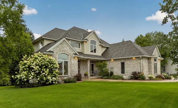 $799,000 | 5015 Regal Oak Lane Southwest, Rochester, MN 55902