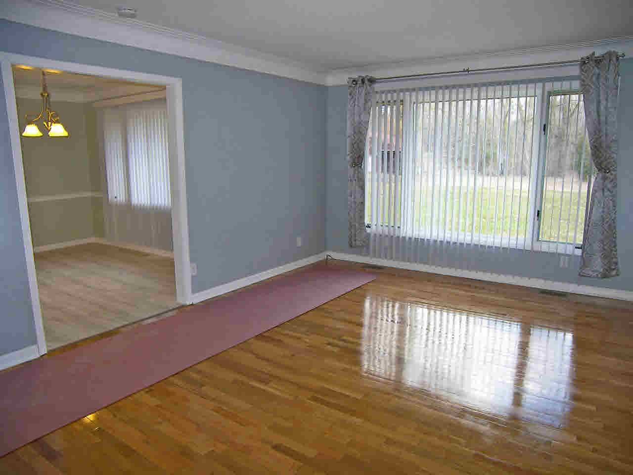 13230 North Center Road Clio, MI 48420 - Photo 4 of 28 21433868-3.JPG