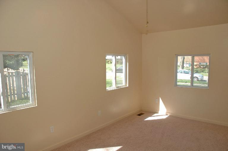 4311 Merton Road Rockville, MD 20853 - Photo 1 of 10 Family Room