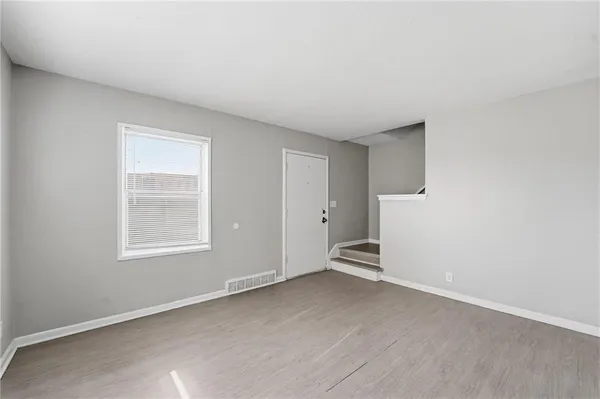 $200,000 | 801-803 Bannister Road, Kansas City, MO 64131