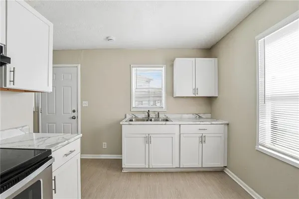 $200,000 | 801-803 Bannister Road, Kansas City, MO 64131