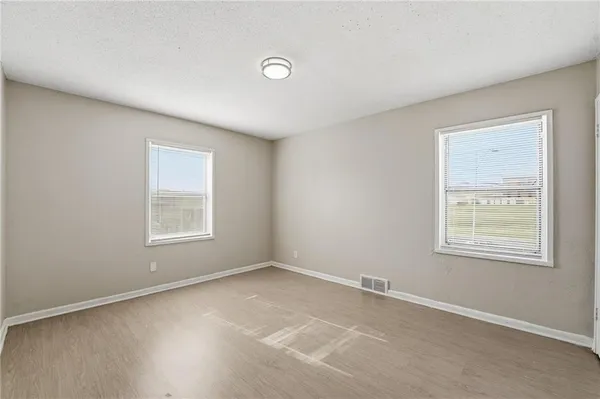 $200,000 | 801-803 Bannister Road, Kansas City, MO 64131