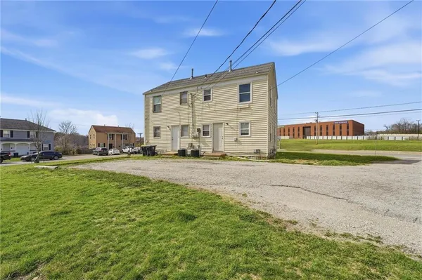 $200,000 | 801-803 Bannister Road, Kansas City, MO 64131