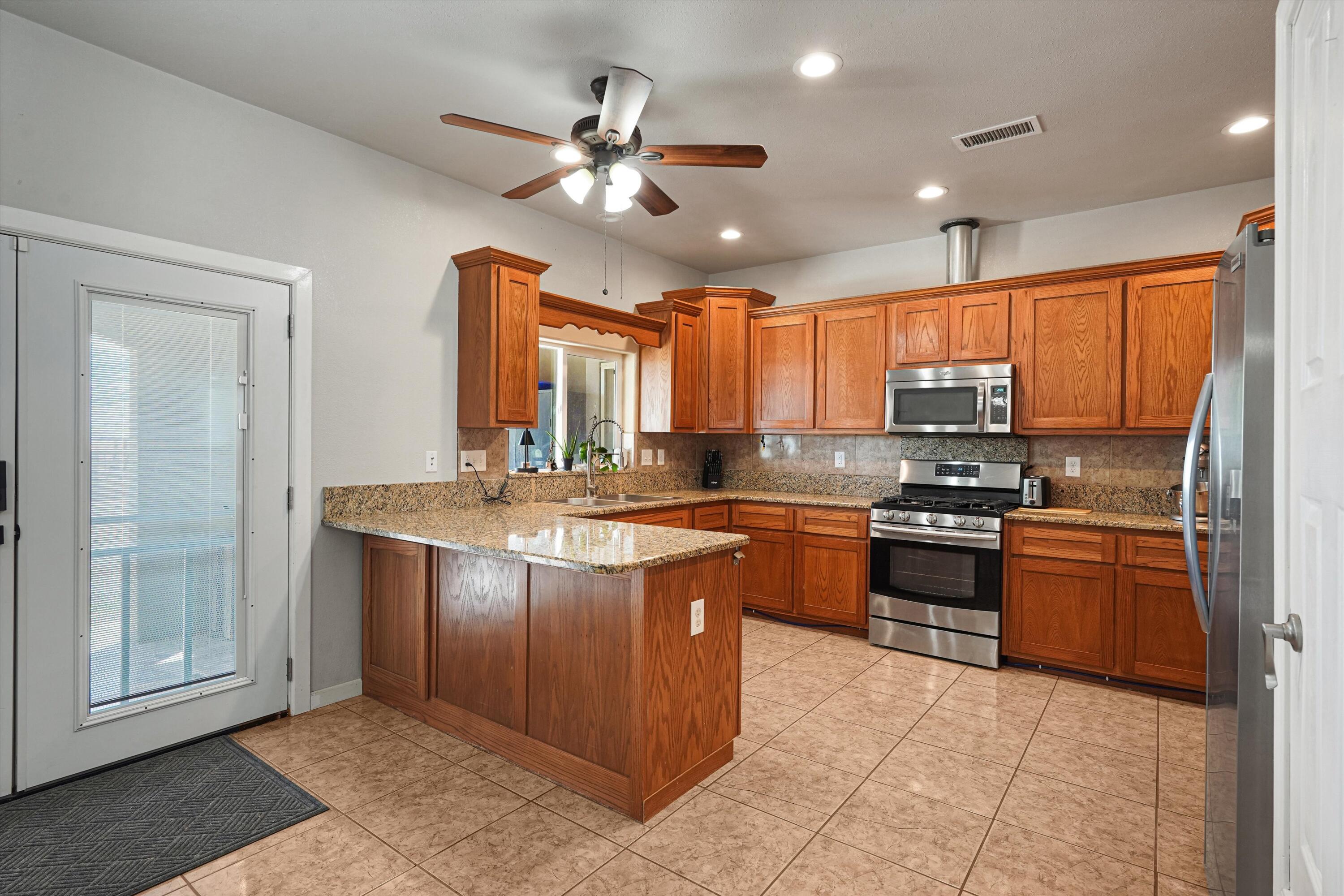 362-366 Howell Road Estancia, NM 87016 - Photo 10 of 59 Gallery Image 10