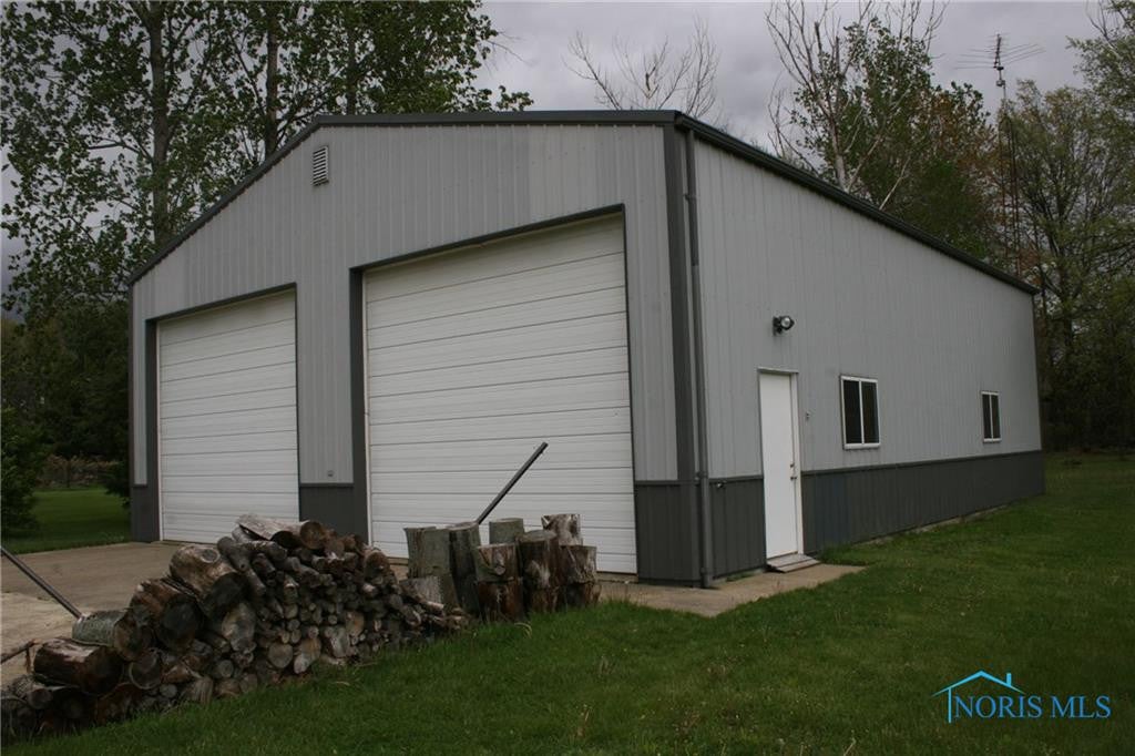 1021 Timpe Road Fremont, OH 43420 - Photo 2 of 25 Gallery Image 2