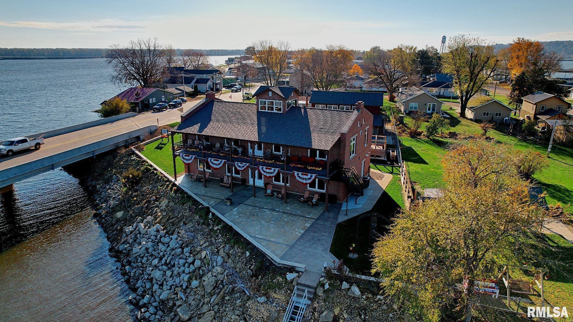 108 Broad Street Sabula, IA 52070 - Photo 4 of 89