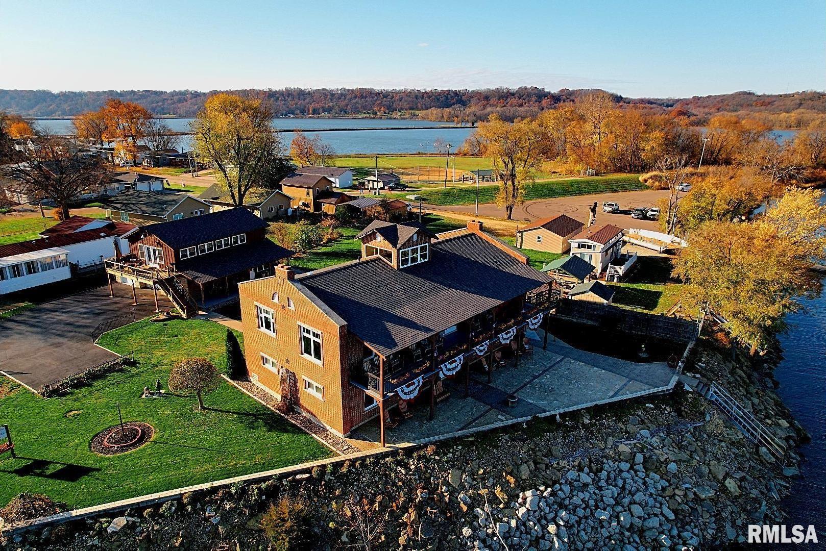 108 Broad Street Sabula, IA 52070 - Photo 5 of 89