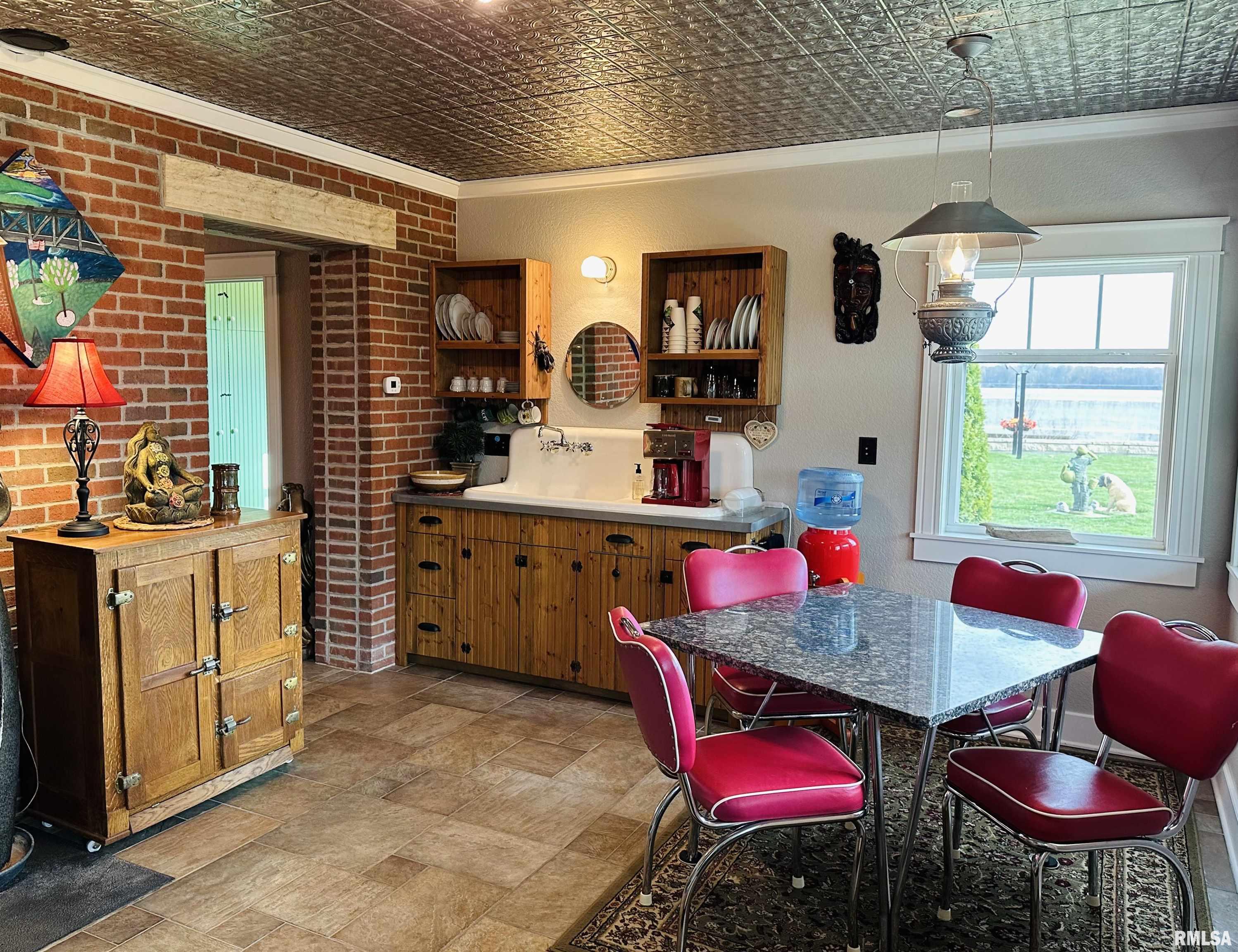 108 Broad Street Sabula, IA 52070 - Photo 8 of 89