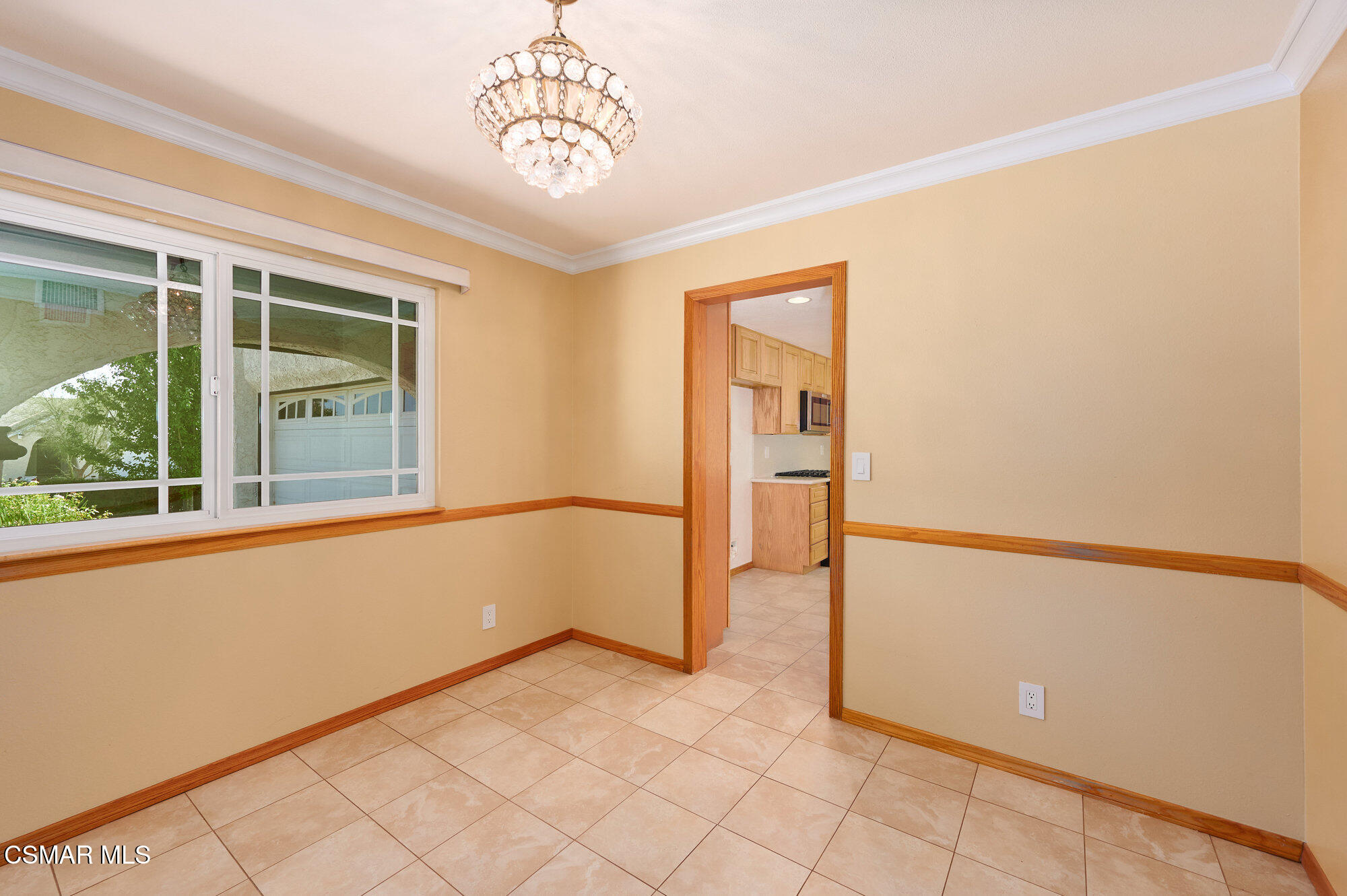 2083 Booth Street Simi Valley, CA 93065 - Photo 5 of 41 015_2083_booth_street_015