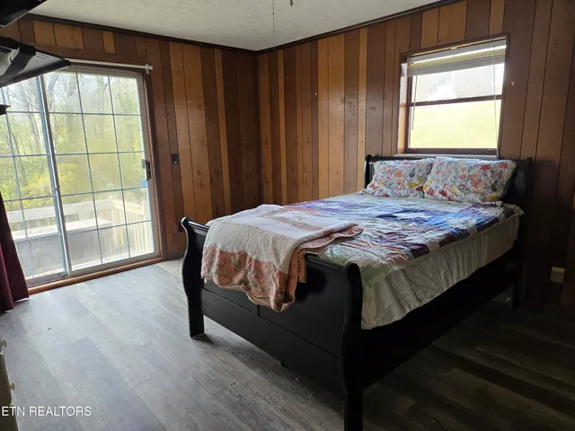 $250,000 | 200 Sunset Lane, Harriman, TN 37748