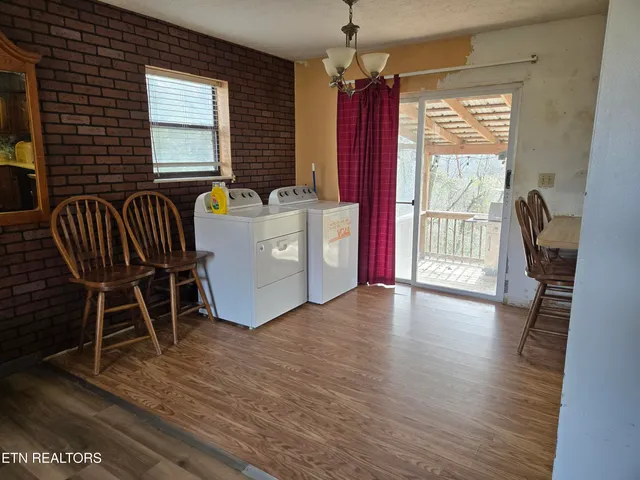 $250,000 | 200 Sunset Lane, Harriman, TN 37748