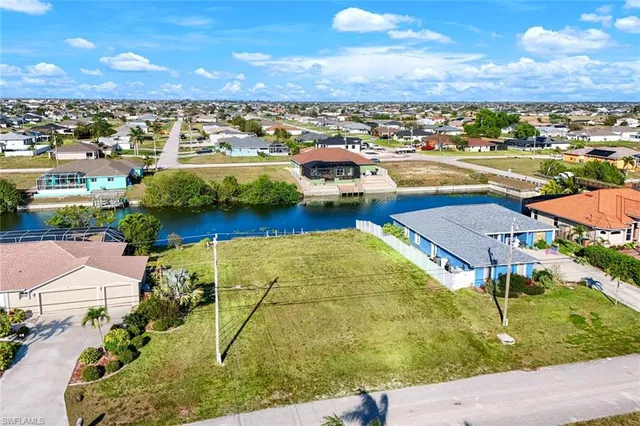 $99,900 | 1000 Northwest 3rd Avenue, Cape Coral, FL 33993