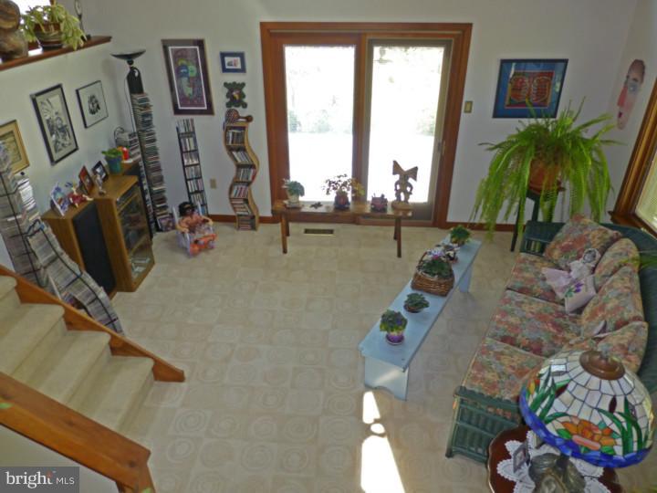 167 Mail Rte Road Sinking Spring, PA 19608 - Photo 14 of 25 Family Room
