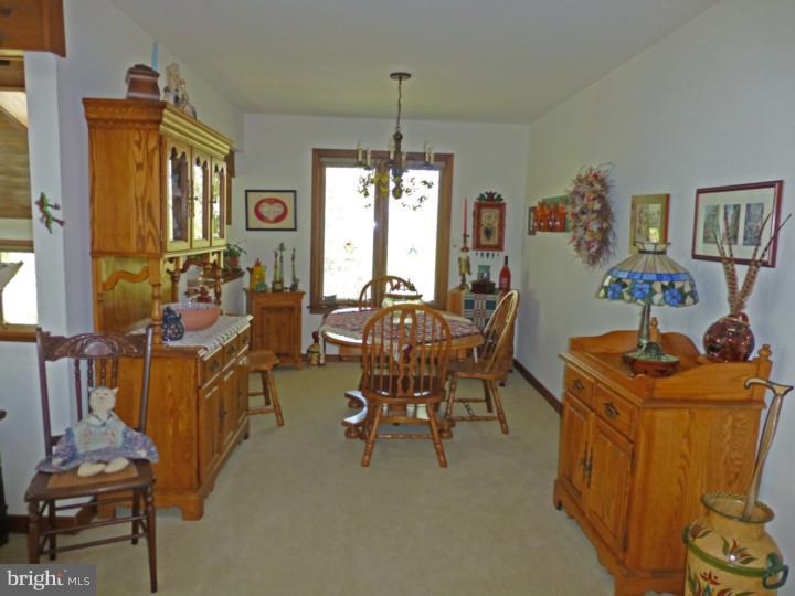 167 Mail Rte Road Sinking Spring, PA 19608 - Photo 15 of 25 Dining Room