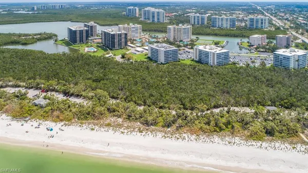 $3,550 | 3 Bluebill Avenue, Unit 205, Naples, FL 34108
