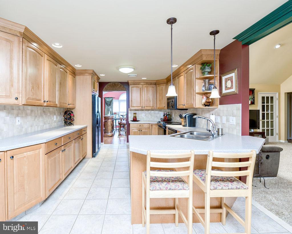 285 South 1st Road Hammonton, NJ 08037 - Photo 4 of 29 Gallery Image 4