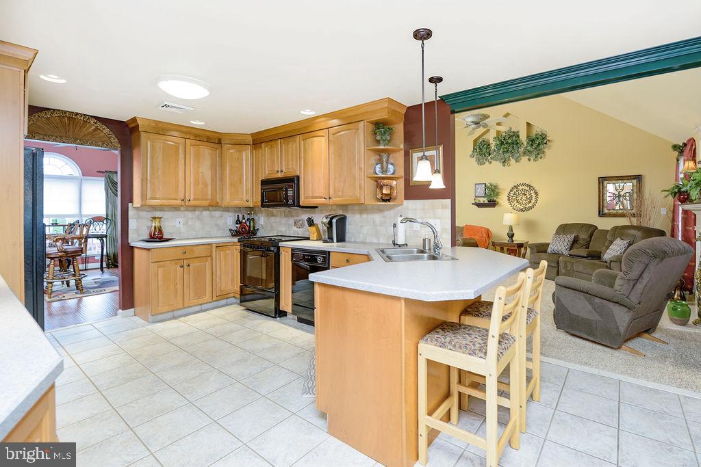 285 South 1st Road Hammonton, NJ 08037 - Photo 5 of 29 Gallery Image 5