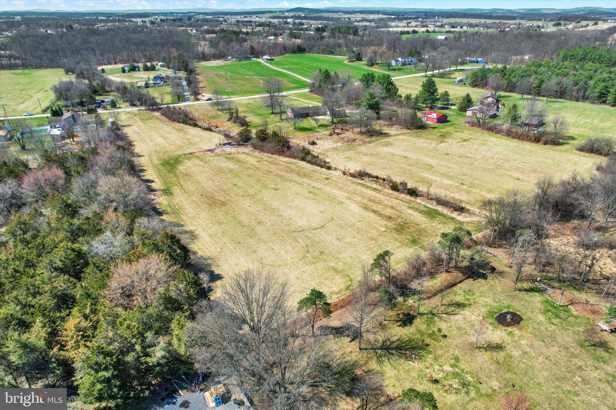 75 Reynolds Road East Berlin, PA 17316 - Photo 5 of 8 view of outdoor space and yard