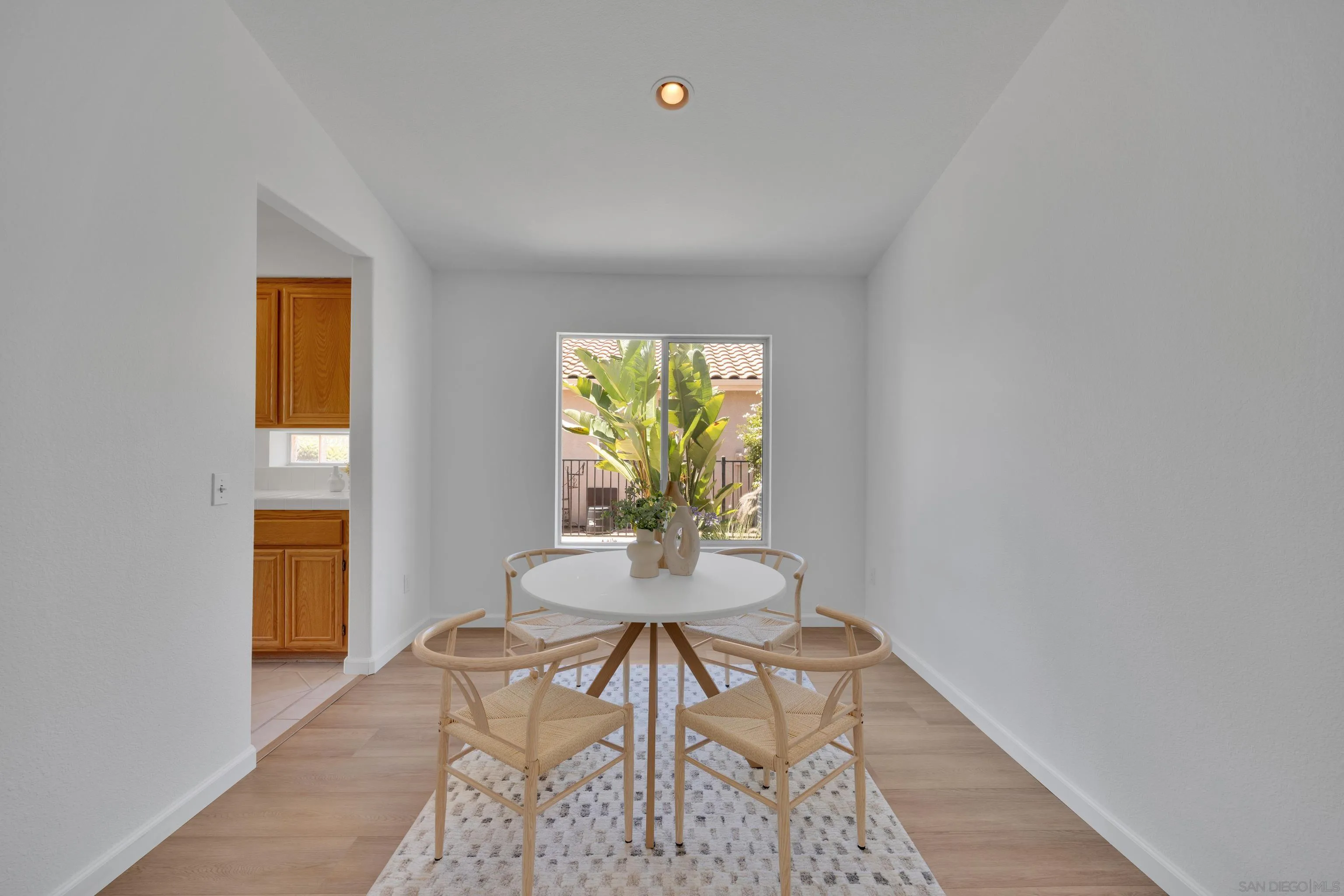 2334 Columbine Road Alpine, CA 91901 - Photo 28 of 42 a workspace room with furniture and a window