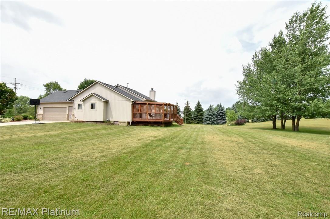 8443 Bergin Road Howell, MI 48843 - Photo 8 of 39 DSC_5582.jpg