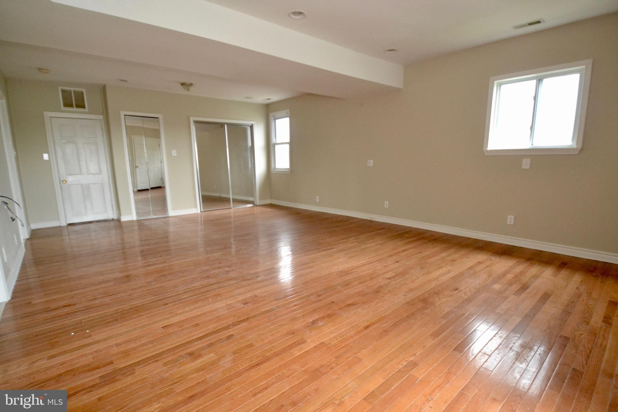 3709 Dennlyn Road Baltimore, MD 21215 - Photo 17 of 23 Gallery Image 17