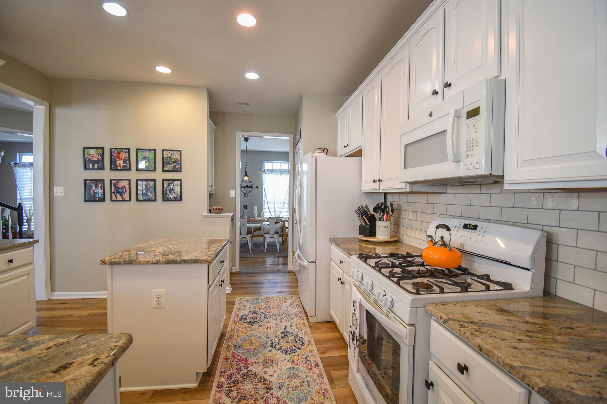 264 Barnhill Road Perkasie, PA 18944 - Photo 10 of 56 Gas range
