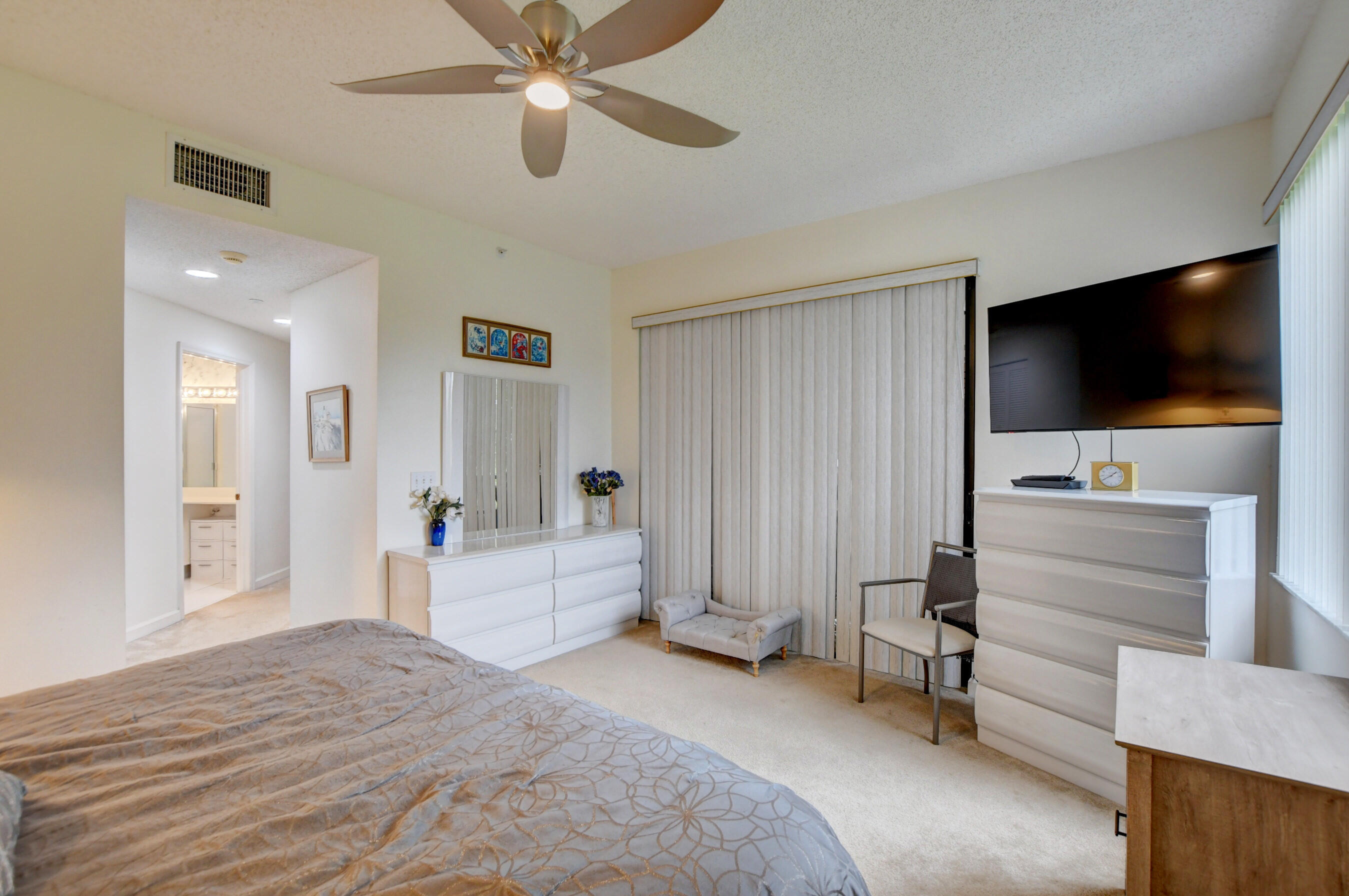7546 La Paz Boulevard, Unit 207 Boca Raton, FL 33433 - Photo 18 of 25 master bedroom