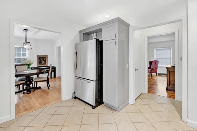 $369,890 | 70 Glen Rock Road, Waterbury, CT 06706