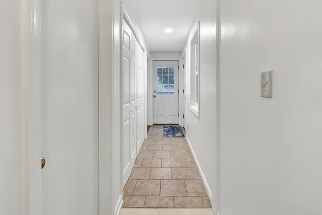 $369,890 | 70 Glen Rock Road, Waterbury, CT 06706