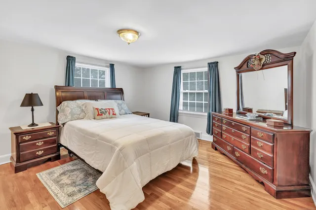 $369,890 | 70 Glen Rock Road, Waterbury, CT 06706