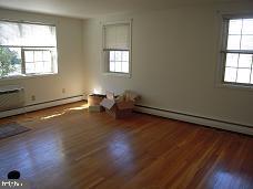 383 Lakeside Road, Unit 207 Ardmore, PA 19003 - Photo 7 of 18
