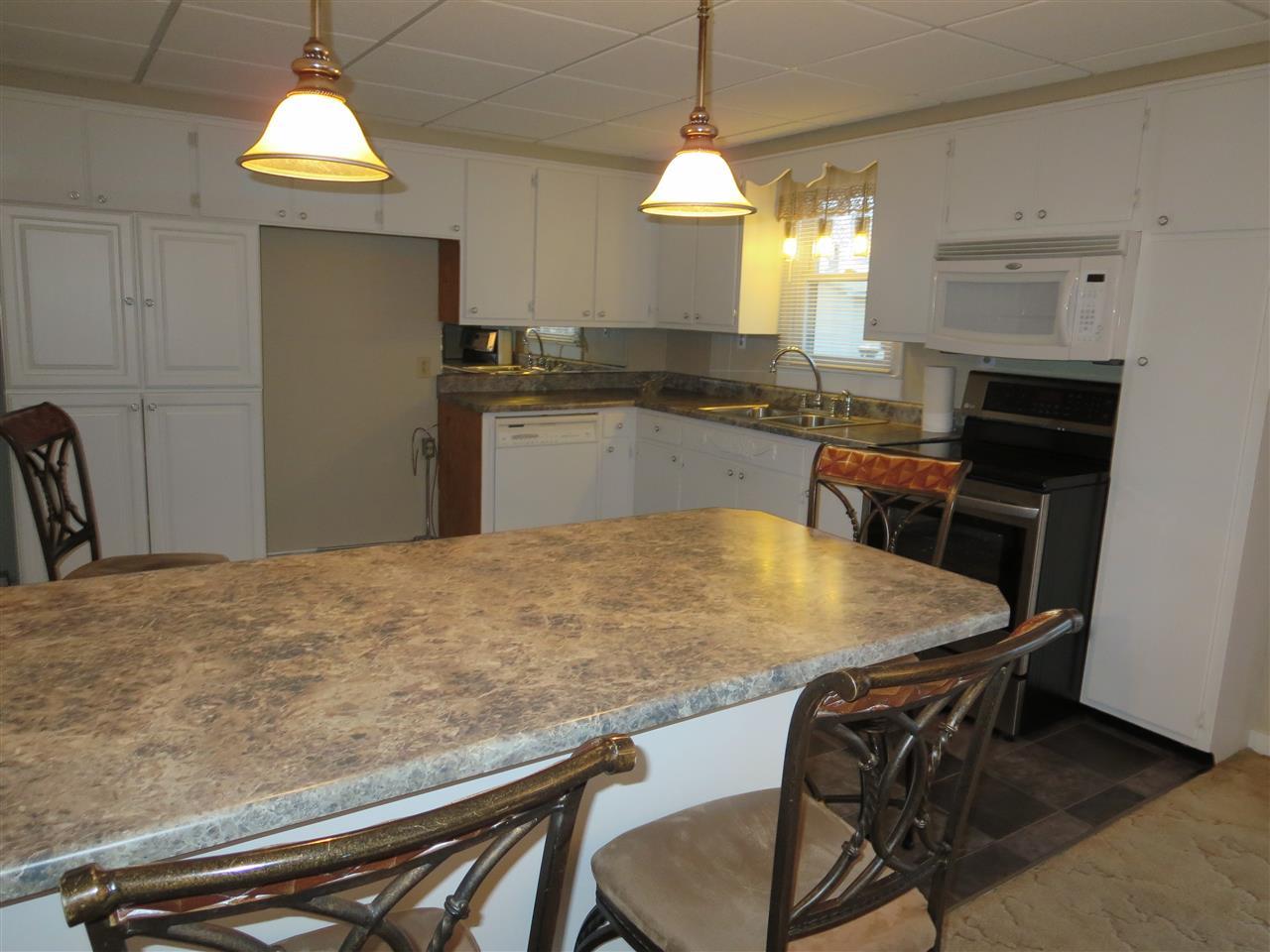 8303 Roth Road Evansville, IN 47712 - Photo 2 of 19 Gallery Image 2