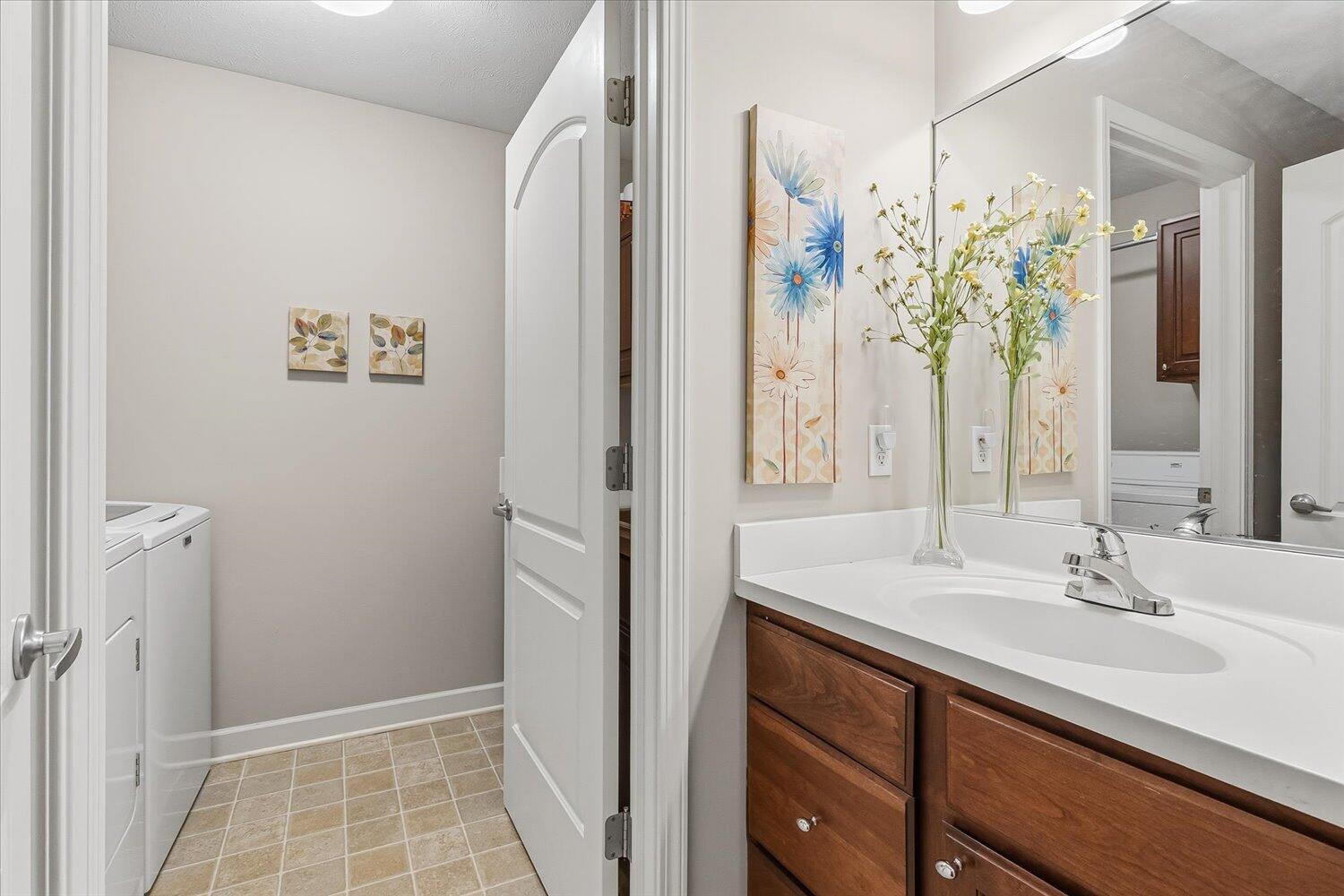 362 Round Hill Road Kalamazoo, MI 49009 - Photo 21 of 43 22-WM362roundhillrd-10