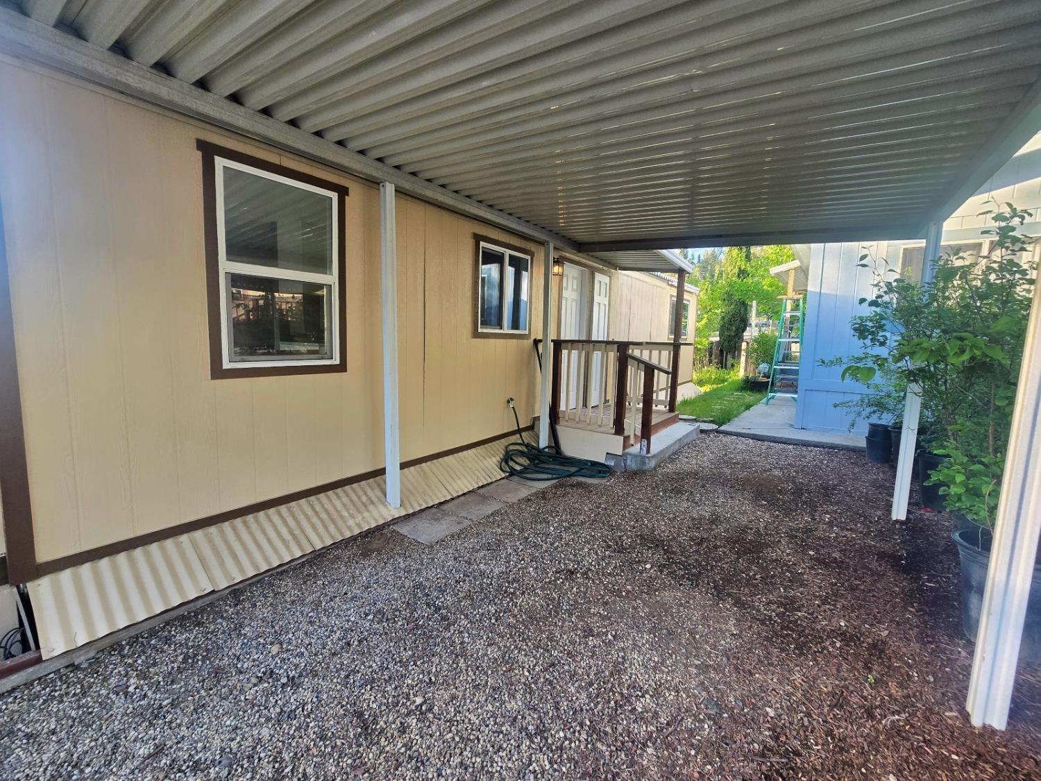 450 Gladycon Road, Unit 3 Colfax, CA 95713 - Photo 6 of 27 a view of a porch