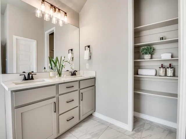 $345,500 | 3600 Carl Street, Dallas, TX 75210