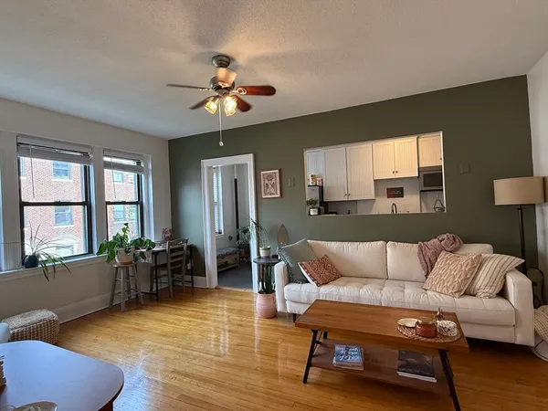 $2,850 | 145 Englewood Avenue, Unit 33, Boston, MA 02135