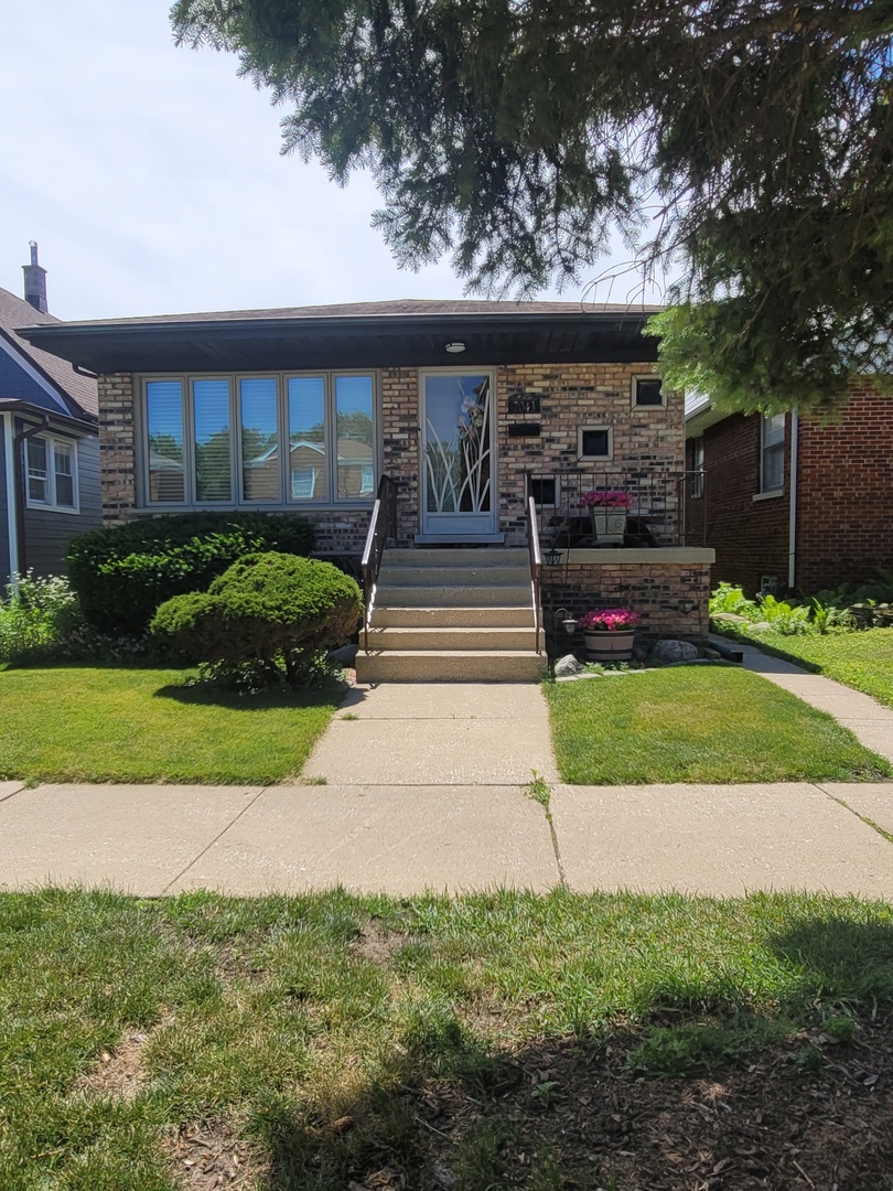 7043 40th Street Berwyn, IL 60402 - Photo 1 of 24