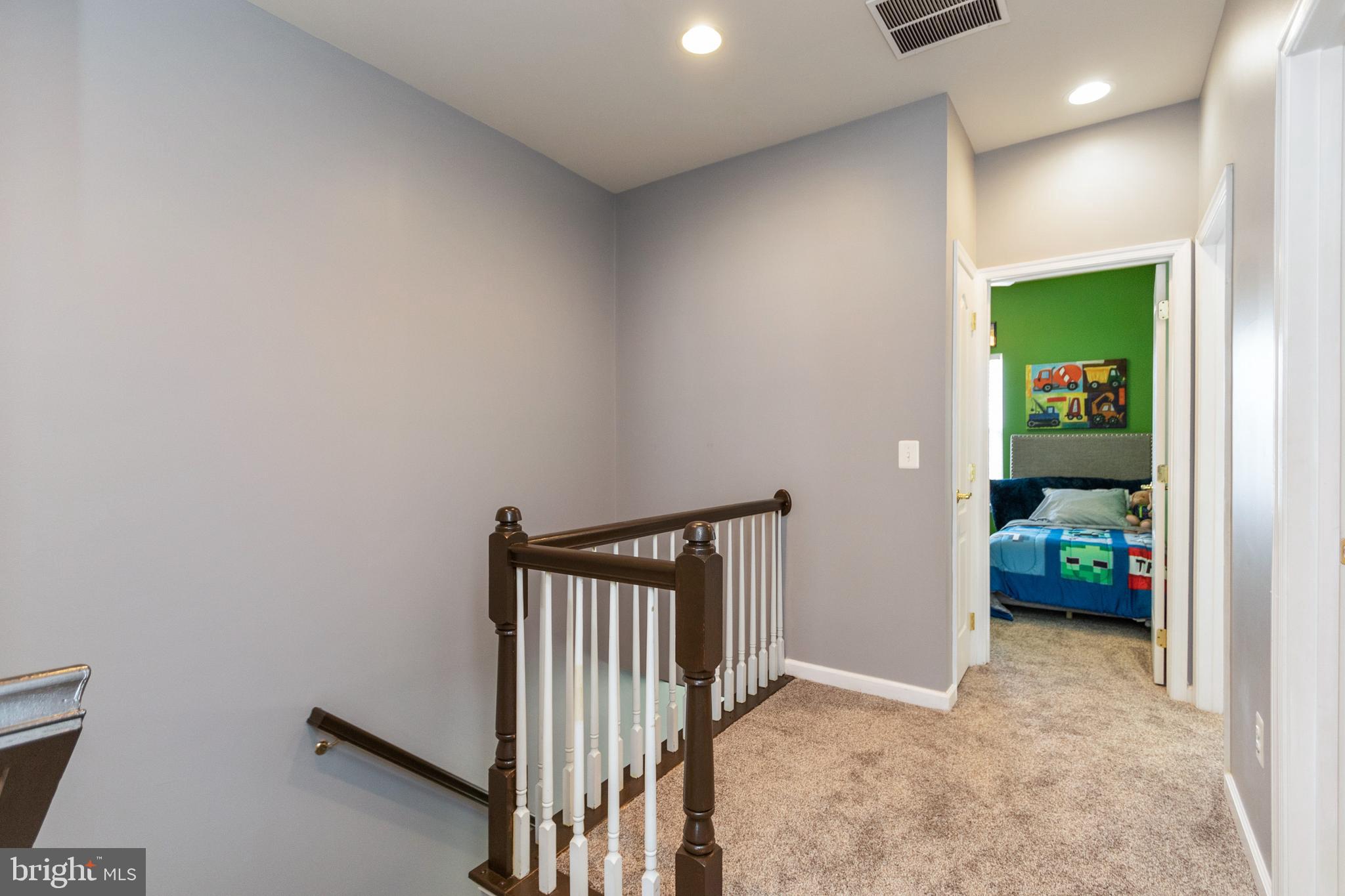 42429 Rockslide Terrace Brambleton, VA 20148 - Photo 30 of 43 Gallery Image 30